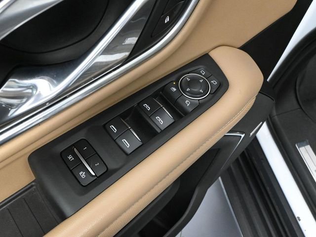 Used 2021 Chevrolet Tahoe Premier w/ Premium Package image 23