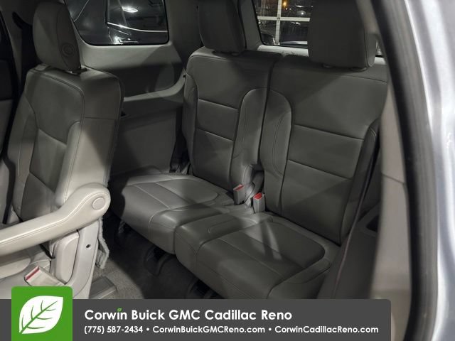 Used 2017 GMC Acadia SLT FWD image 13