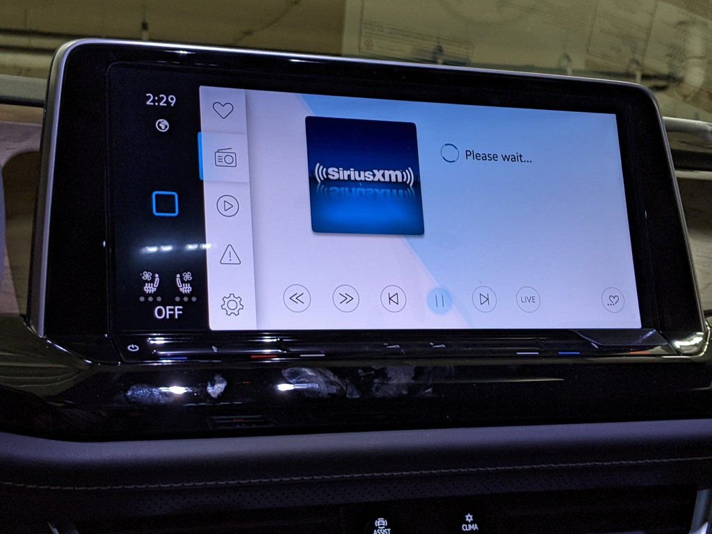 New 2026 Volkswagen Atlas SE image 15