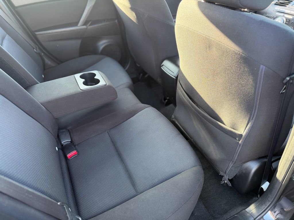 Used 2011 MAZDA MAZDA3 i Touring image 9