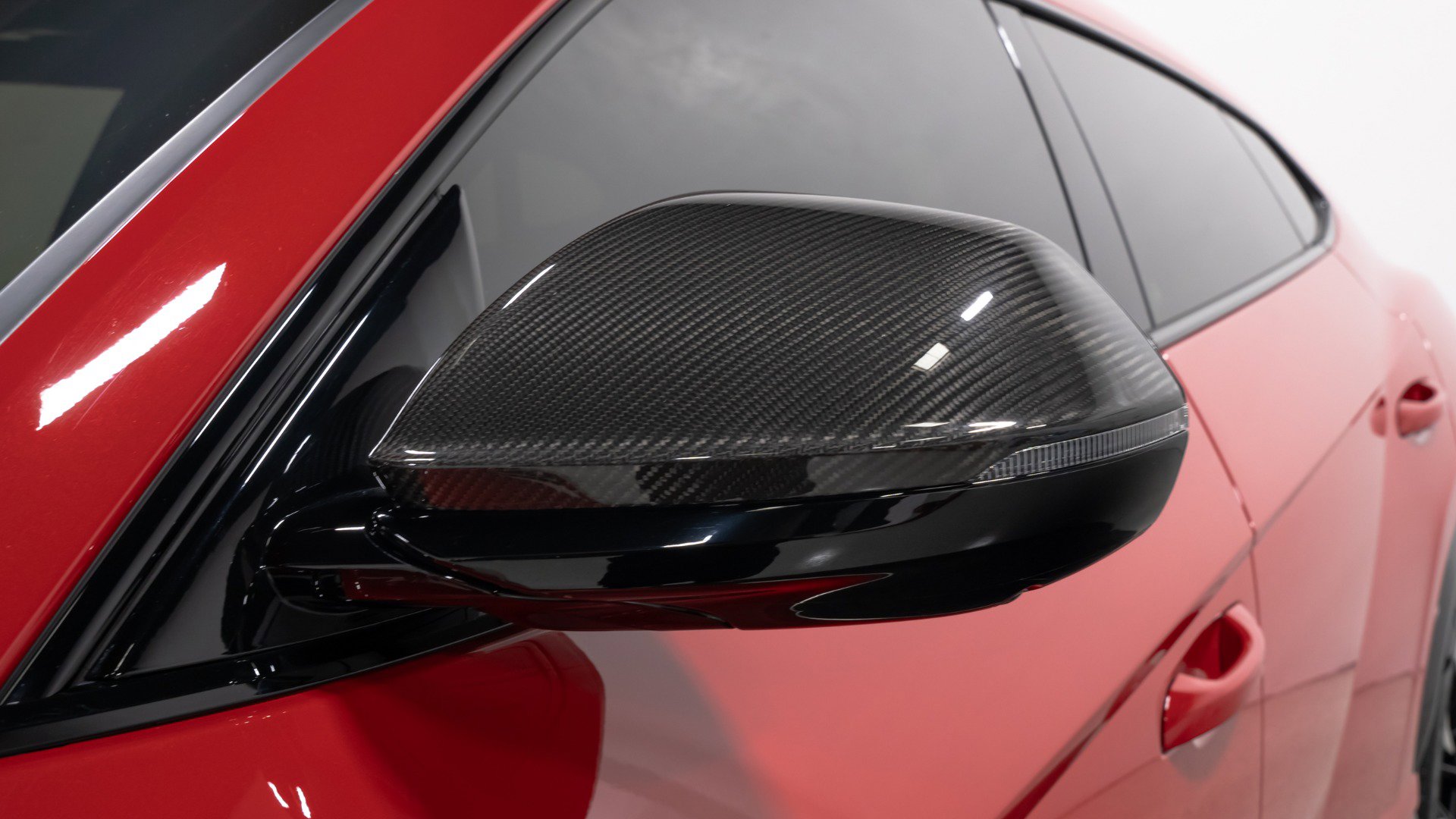 Used 2021 Lamborghini Urus image 21