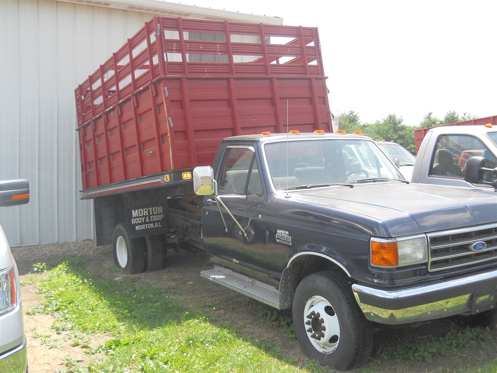 Used 1990 Ford F450 2WD Regular Cab Super Duty image 1