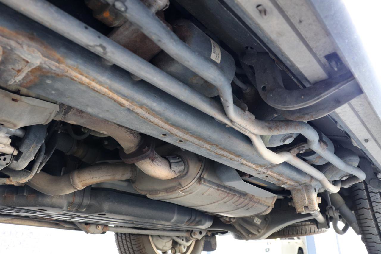 Used 2014 Lexus LX 570 4WD image 89