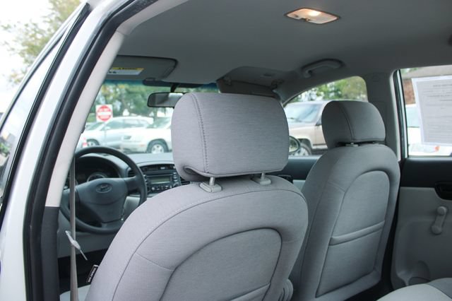 Used 2008 Hyundai Accent GLS FWD image 22