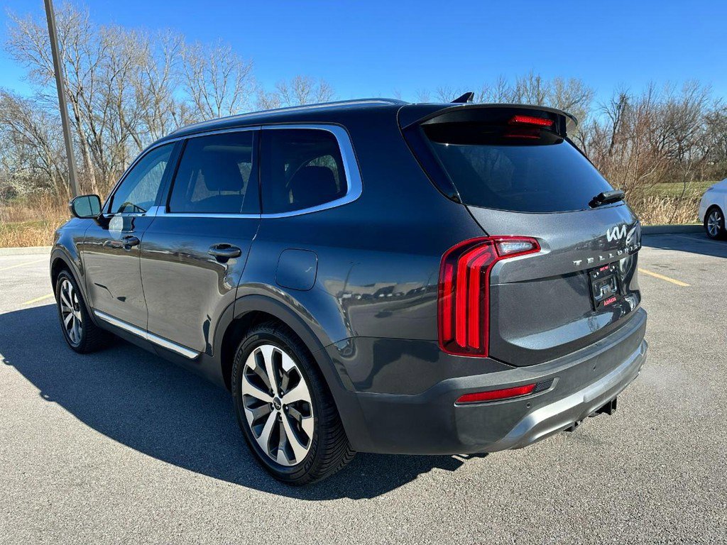 Used 2022 Kia Telluride EX w/ EX Premium Package video 3