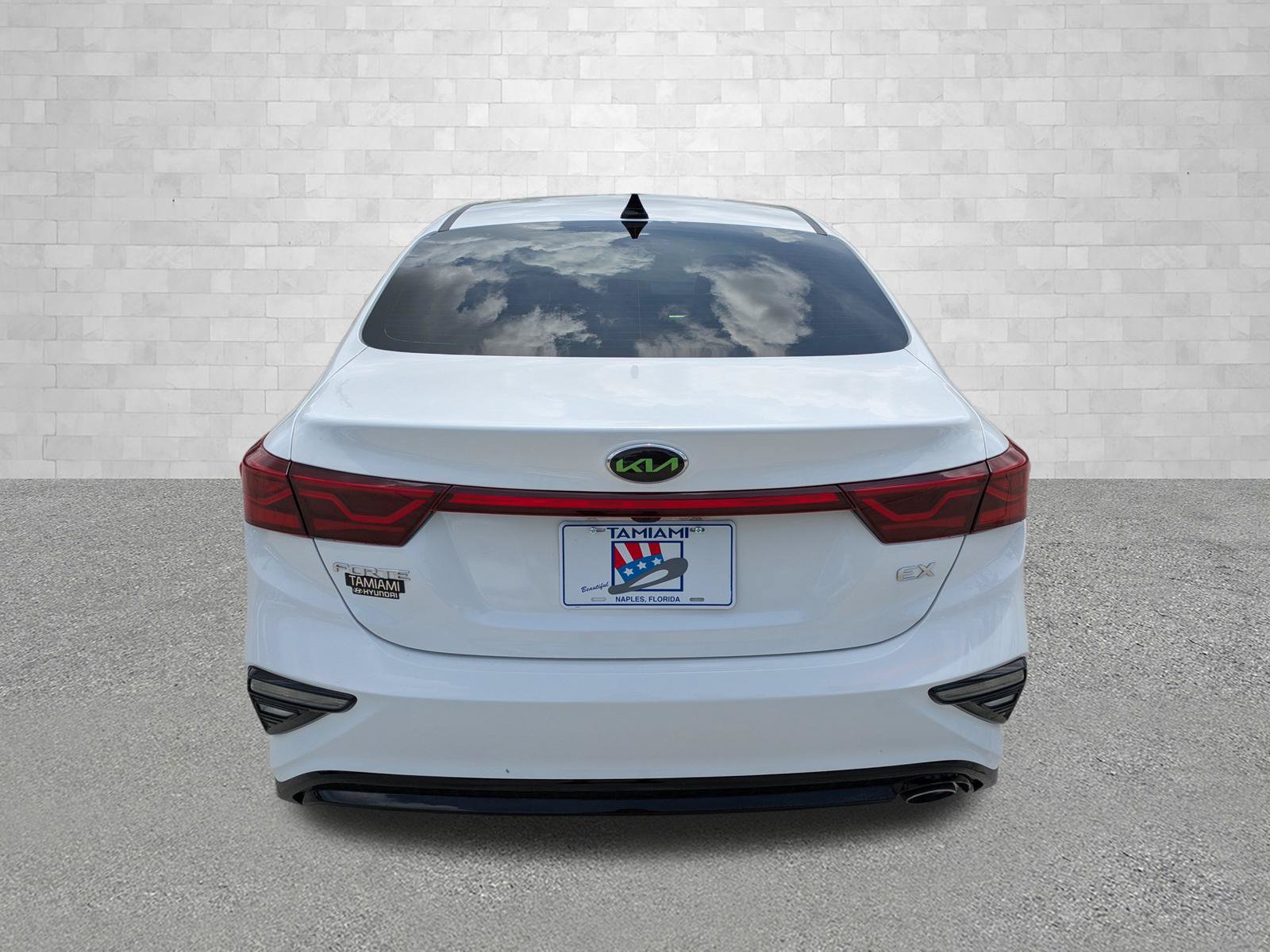 Used 2021 Kia Forte EX FWD image 3