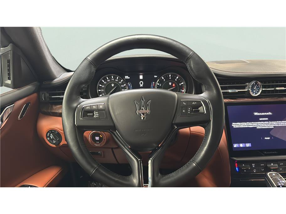 Used 2021 Maserati Quattroporte S RWD image 35