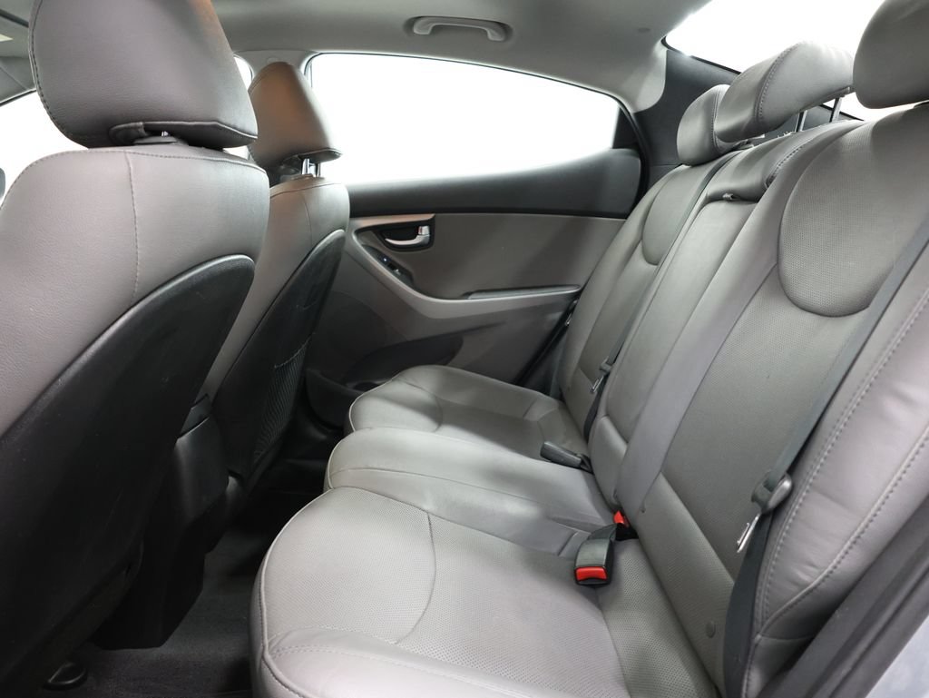 Used 2015 Hyundai Elantra Limited w/ Option Group 05 FWD image 26
