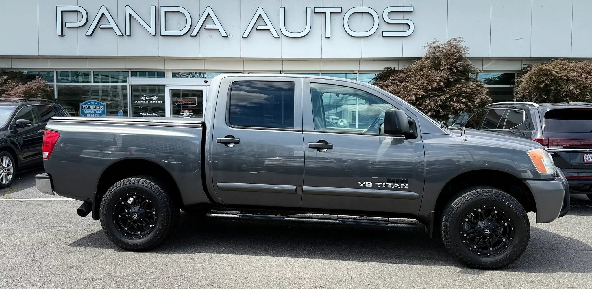 Used 2008 Nissan Titan SE AWD/4WD image 8