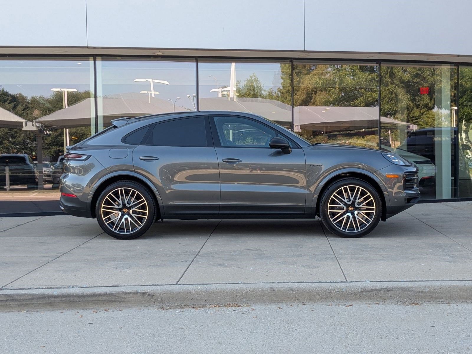 New 2026 Porsche Cayenne E-Hybrid image 8