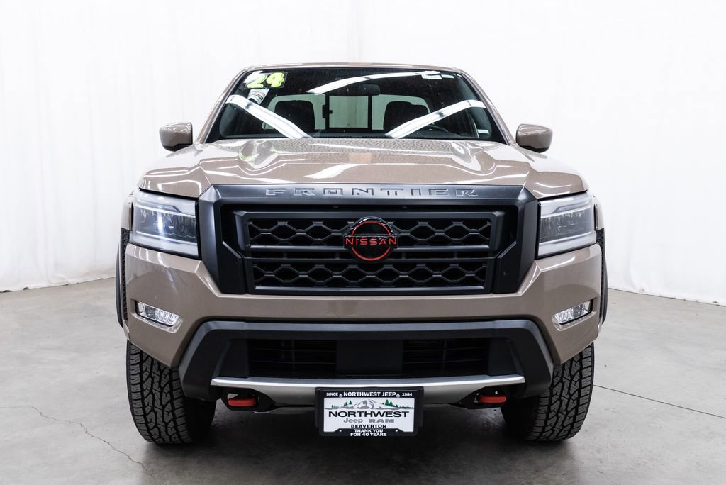 Used 2024 Nissan Frontier PRO-4X image 2