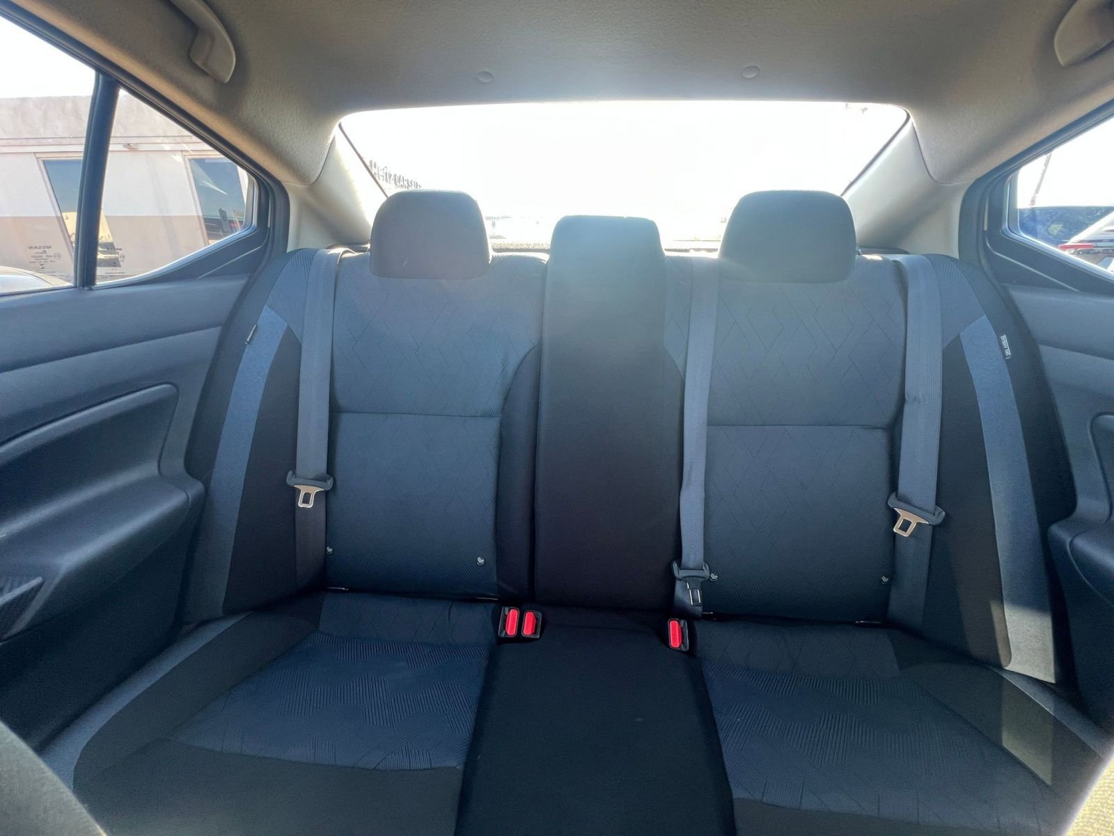 Used 2025 Nissan Versa SV image 38