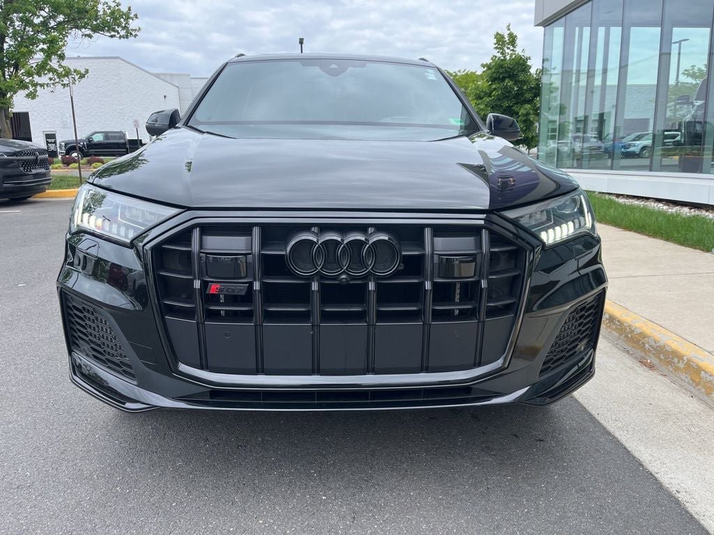 Used 2023 Audi SQ7 Prestige AWD/4WD image 2
