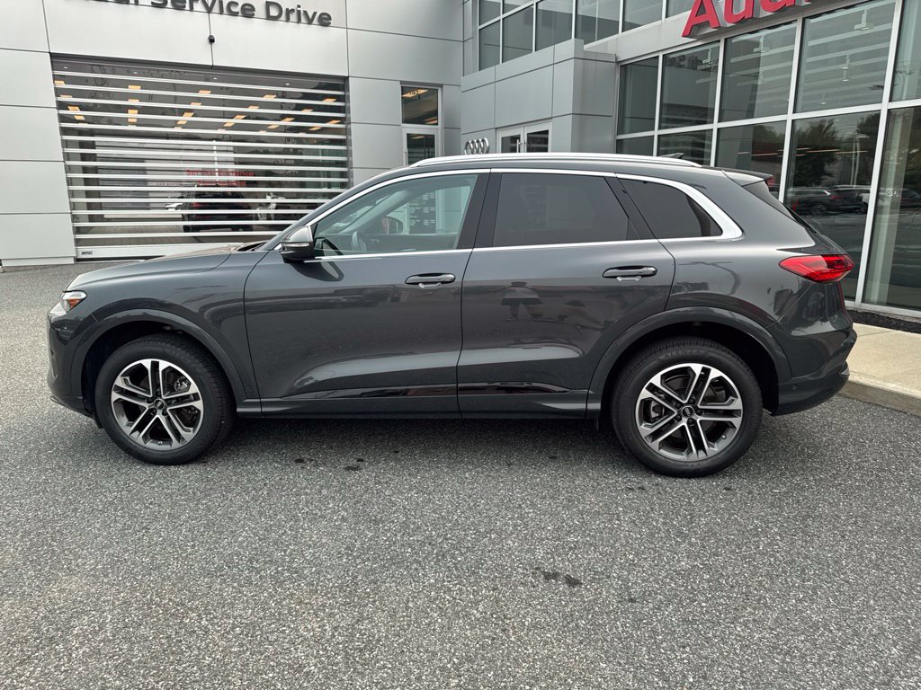 Certified 2025 Audi Q5 Premium w/ Convenience Package AWD/4WD image 8