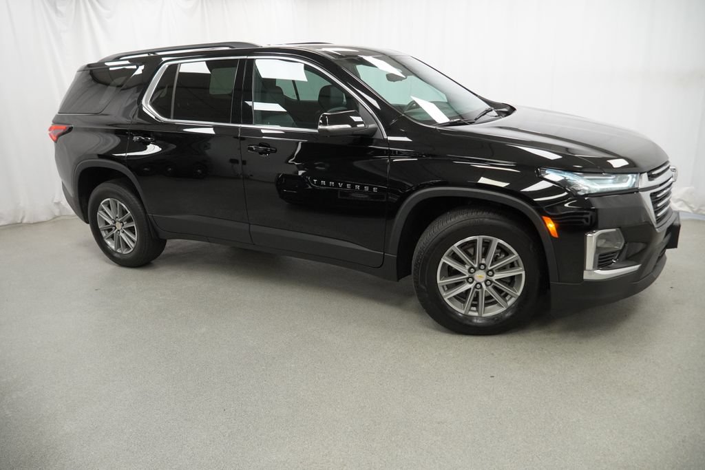 Used 2023 Chevrolet Traverse LT w/ Rear Camera Mirror Package AWD/4WD image 7