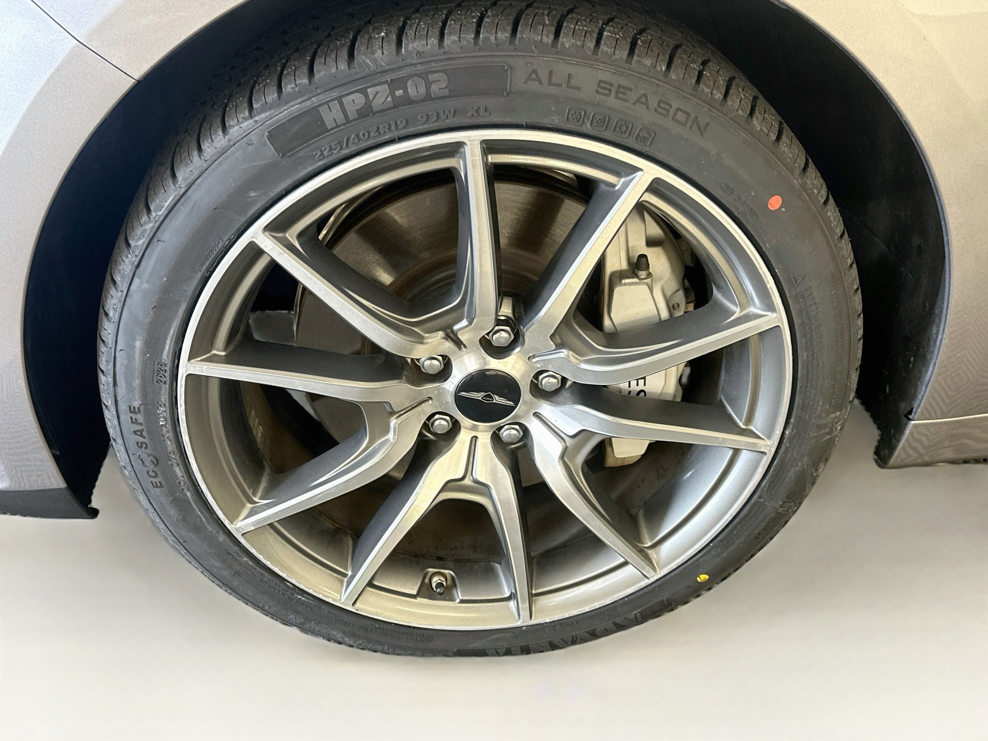 Used 2025 Genesis G70 2.5T AWD/4WD image 11