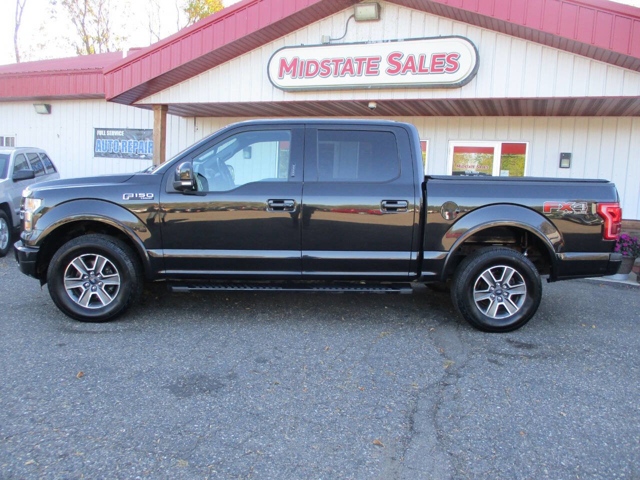 Used 2015 Ford F150 Lariat image 4