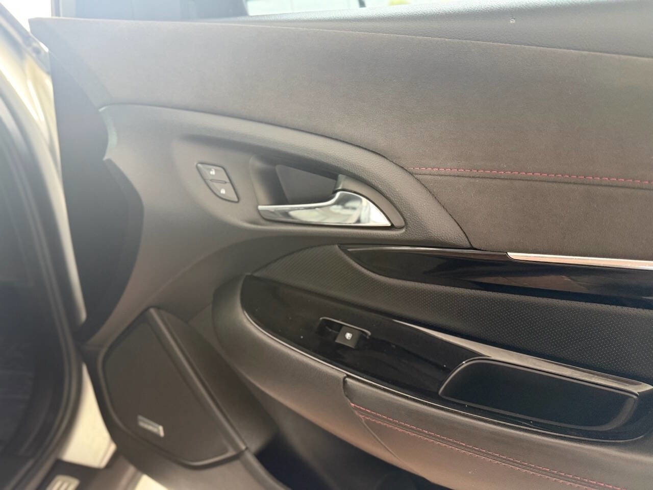 Used 2014 Chevrolet SS RWD image 46
