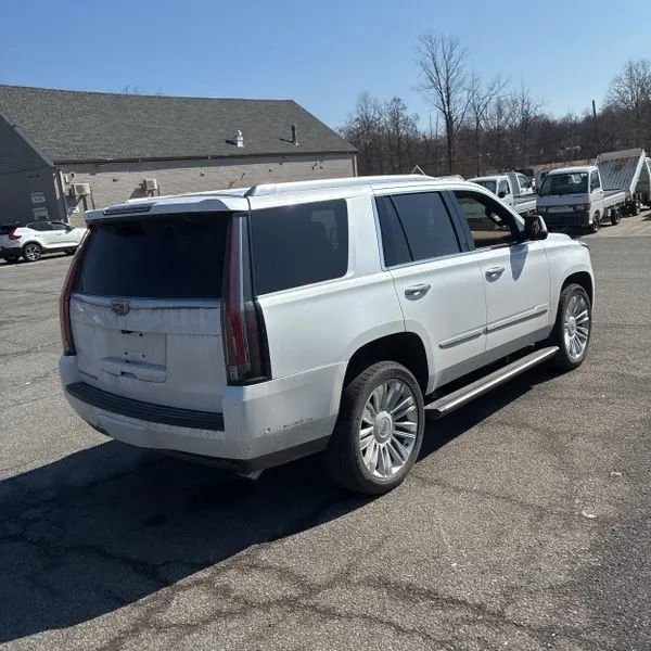 Used 2017 Cadillac Escalade Platinum AWD/4WD image 8