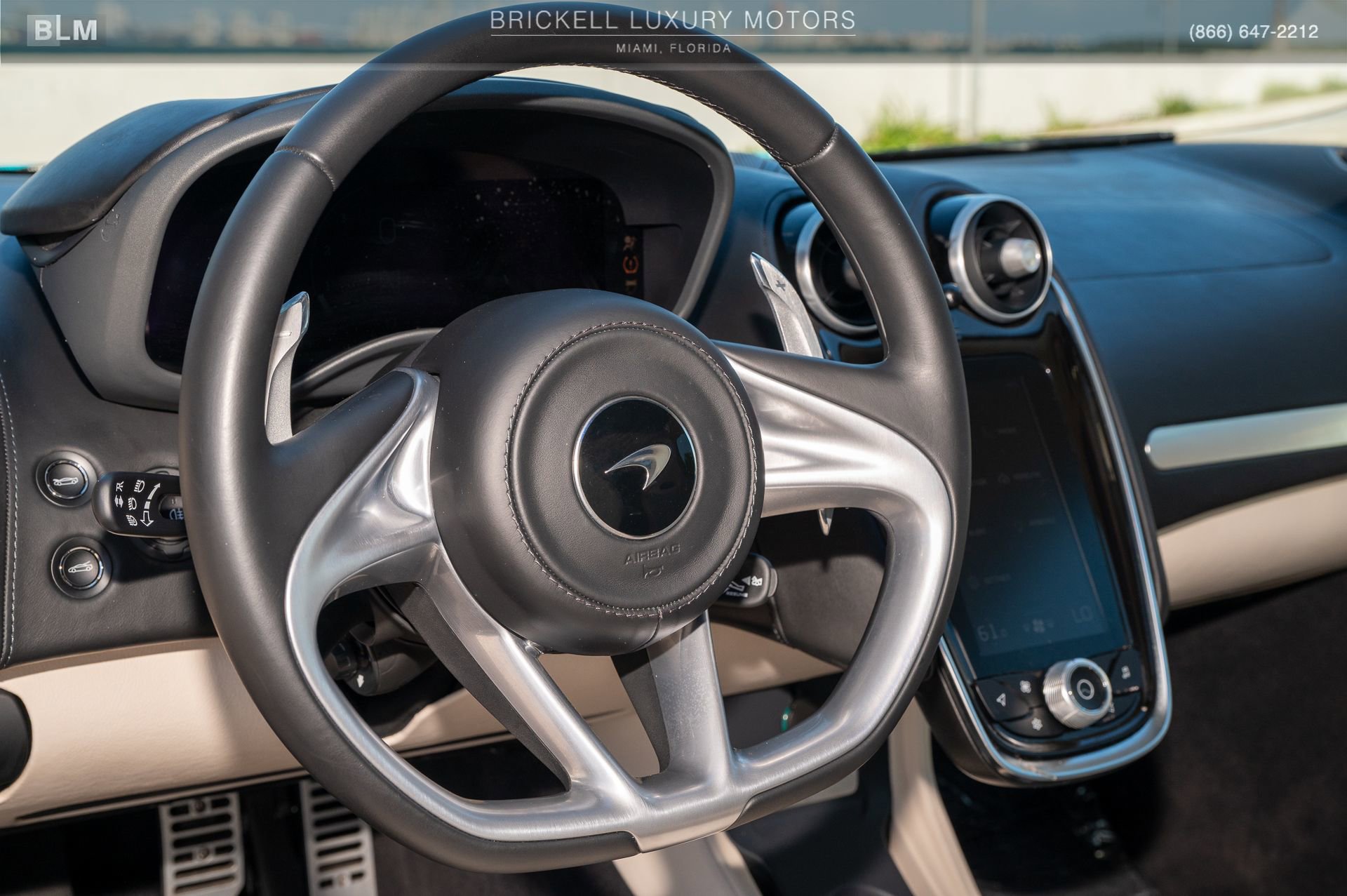 Used 2023 McLaren GT image 23