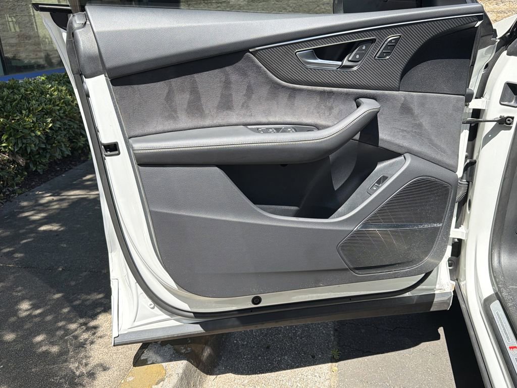 Used 2024 Audi SQ8 Premium Plus image 10