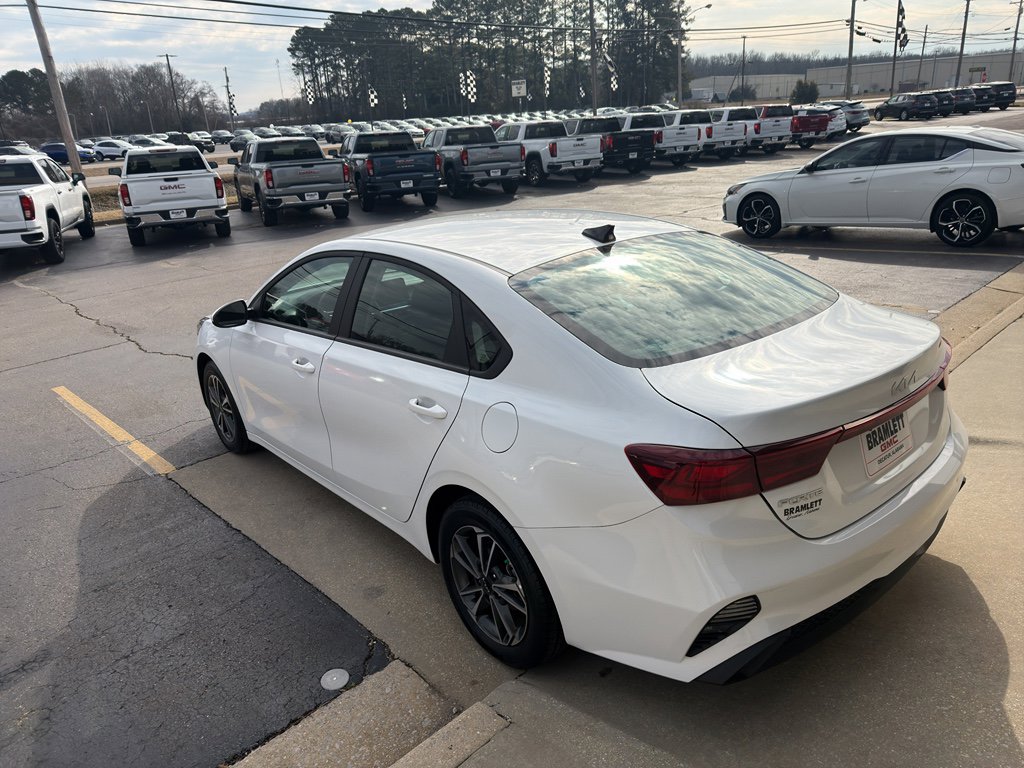 Used 2024 Kia Forte LXS image 7