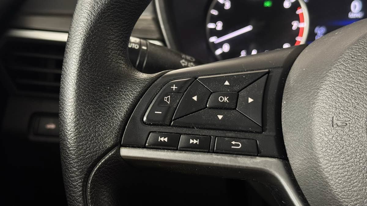 Used 2023 Nissan Altima 2.5 SV FWD image 18