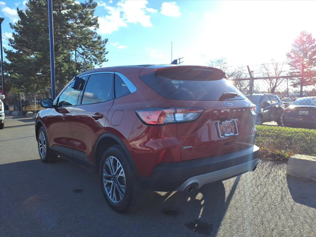 Certified 2022 Ford Escape SEL w/ Technology Package image 9