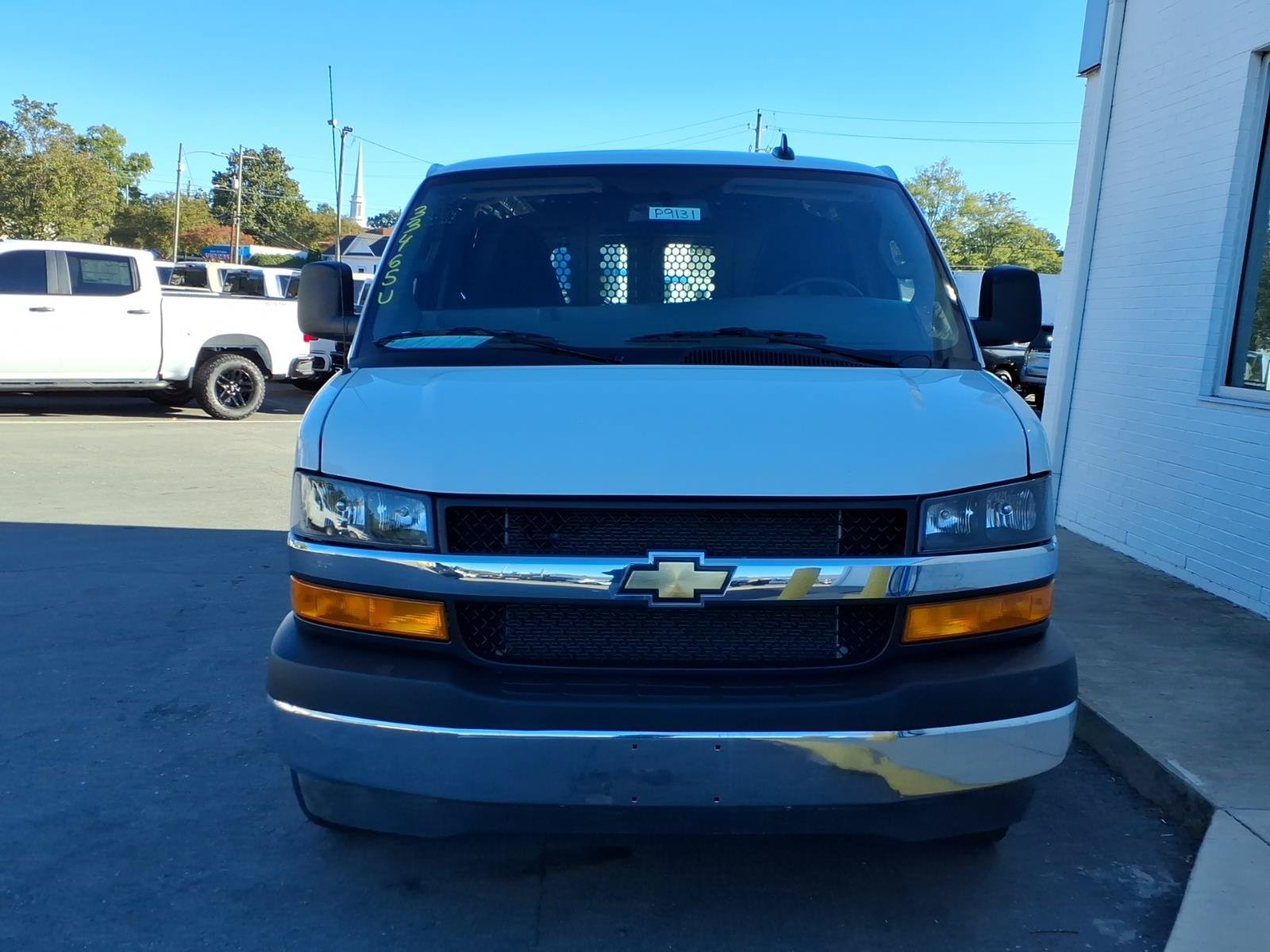 Used 2025 Chevrolet Express 2500 w/ Driver Convenience Package RWD image 2