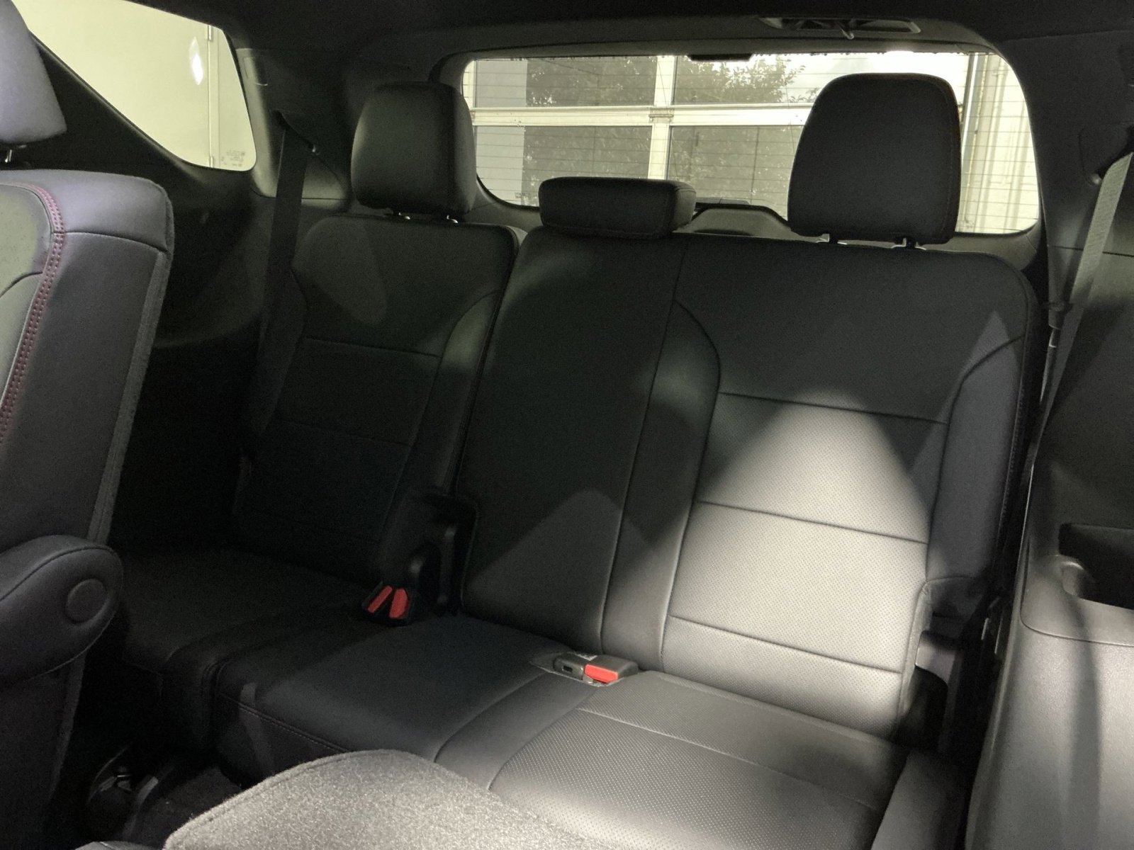 New 2026 Chevrolet Traverse RS w/ LPO, Floor Liner Package image 34