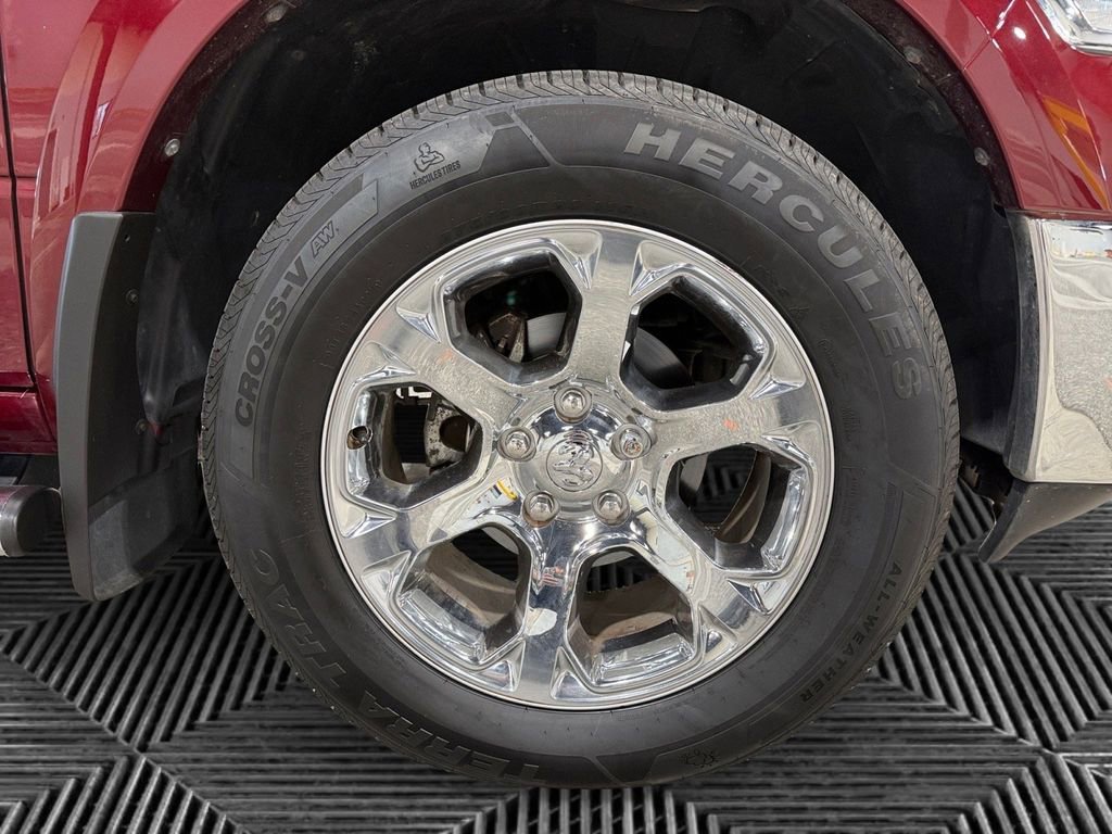 Used 2017 RAM 1500 Laramie image 11