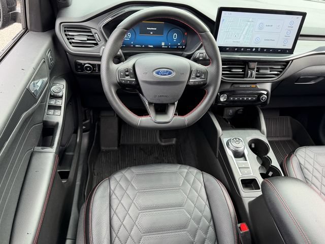 Used 2023 Ford Escape ST-Line Elite AWD/4WD image 9