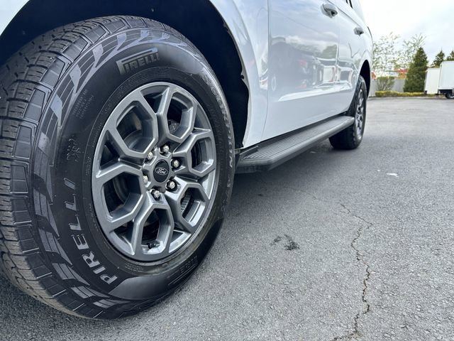 Certified 2025 Ford Expedition Active AWD/4WD image 12