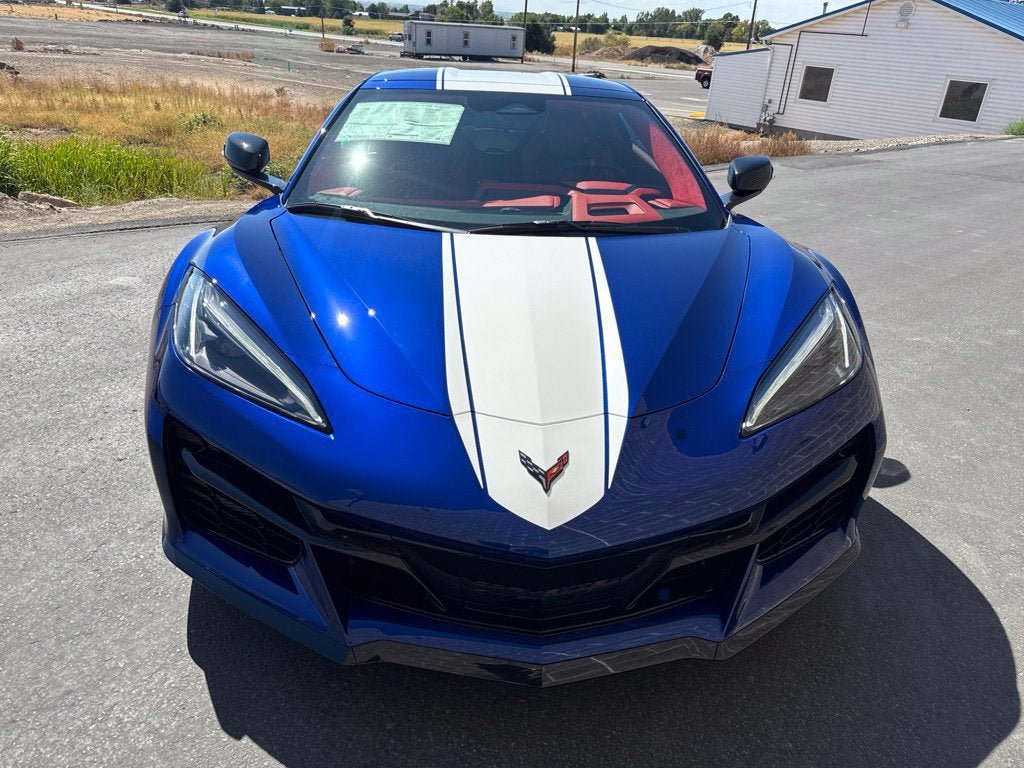 New 2027 Chevrolet Corvette Grand Sport w/ Z52 Sport Performance Package RWD image 2