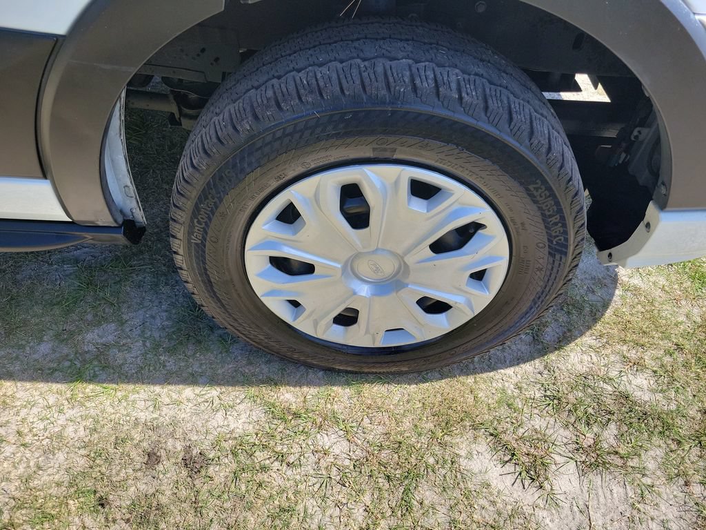 Used 2024 Ford Transit 350 XLT RWD image 7