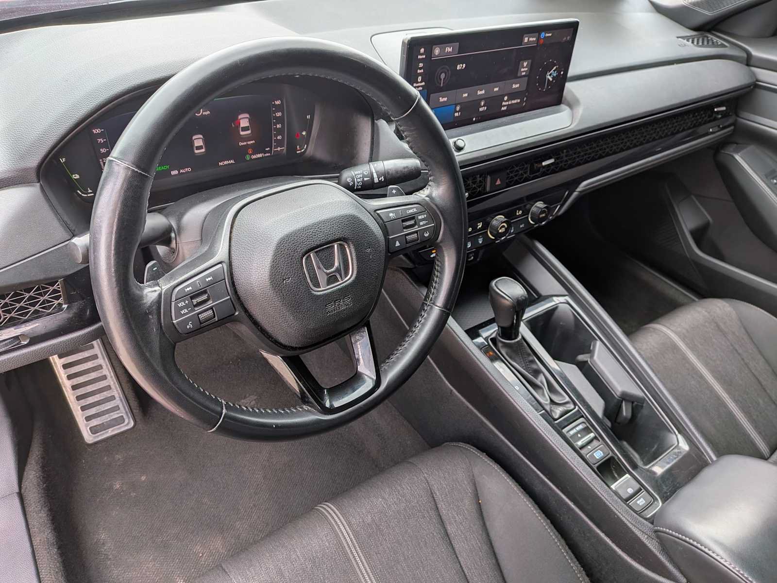 Used 2023 Honda Accord Sport image 2