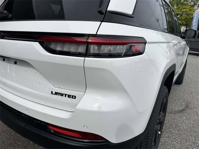 New 2025 Jeep Grand Cherokee Limited image 30