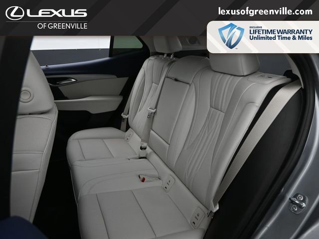 Used 2024 Buick Envision Avenir image 30