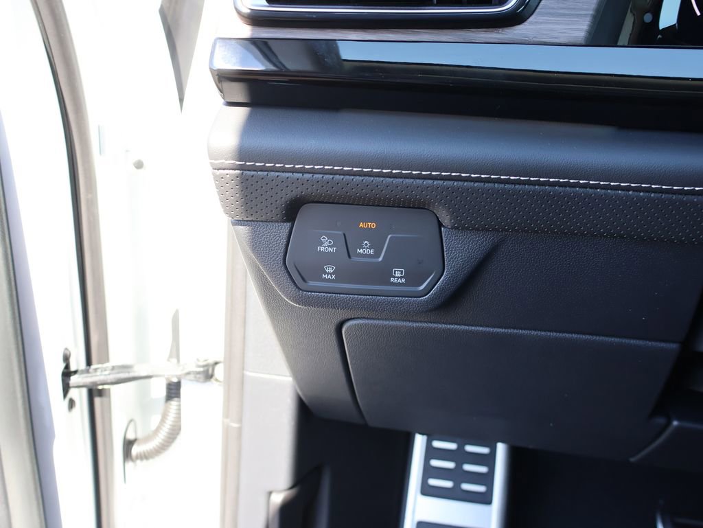 New 2026 Volkswagen Atlas SEL Premium R-Line image 41