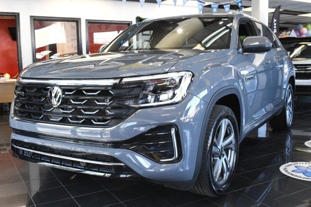 Used 2024 Volkswagen Atlas Cross Sport SEL R-Line