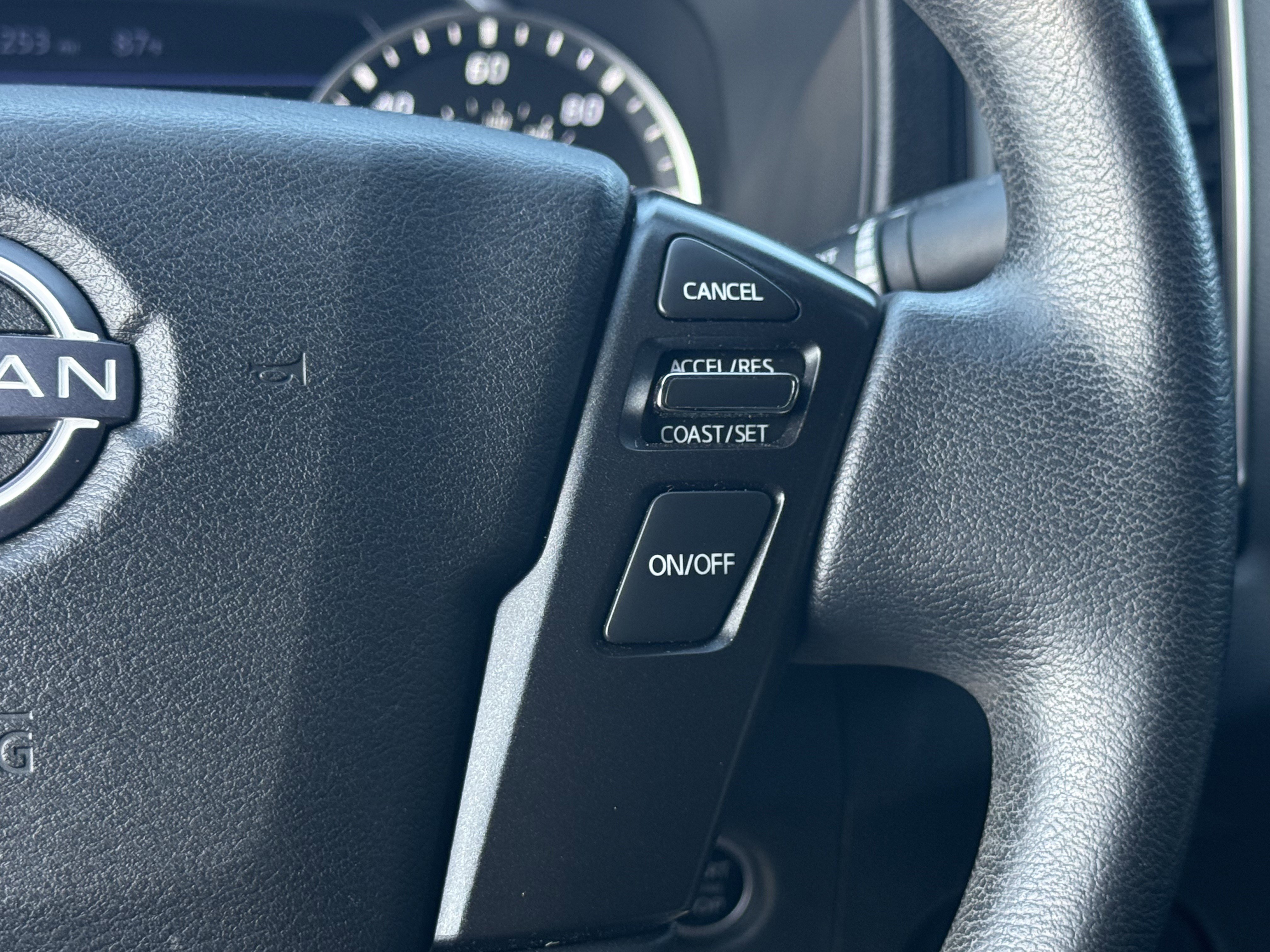 Used 2022 Nissan Frontier SV image 17