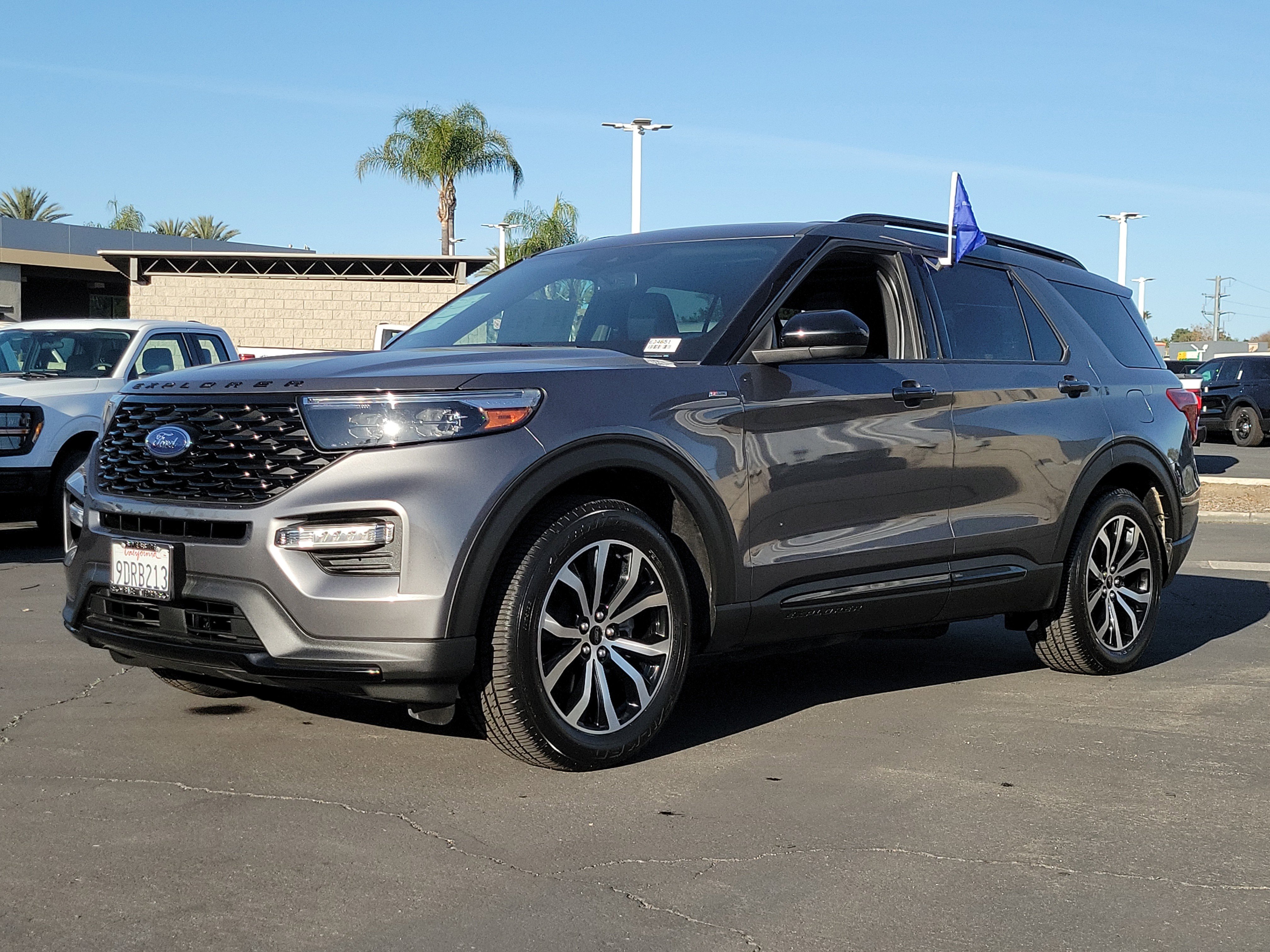 Certified 2022 Ford Explorer ST-Line w/ Class IV Trailer Tow Package image 19