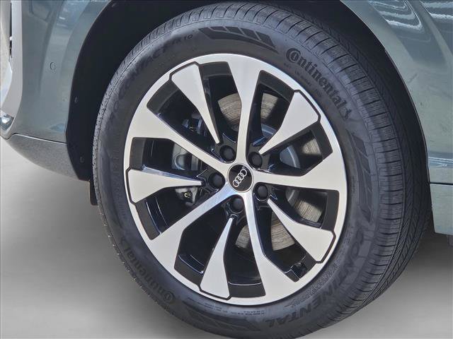 New 2026 Audi Q3 quattro 2.0T AWD/4WD image 9