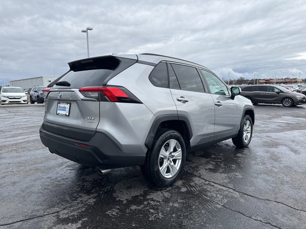 Used 2020 Toyota RAV4 XLE image 7