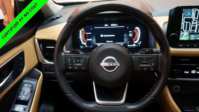 Used 2022 Nissan Rogue Platinum w/ Head-Up Display Package image 12