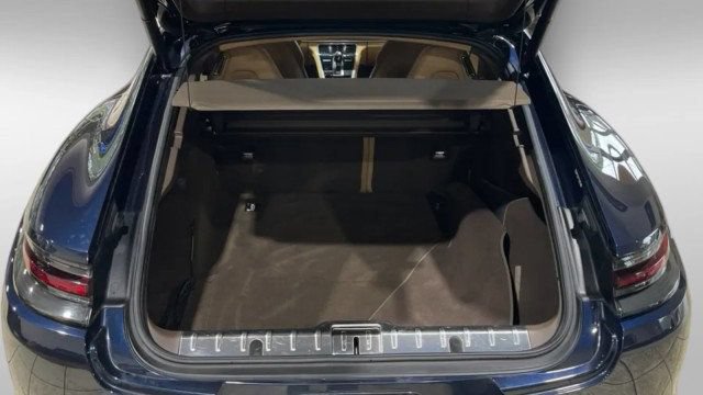 Used 2018 Porsche Panamera 4S AWD/4WD image 2