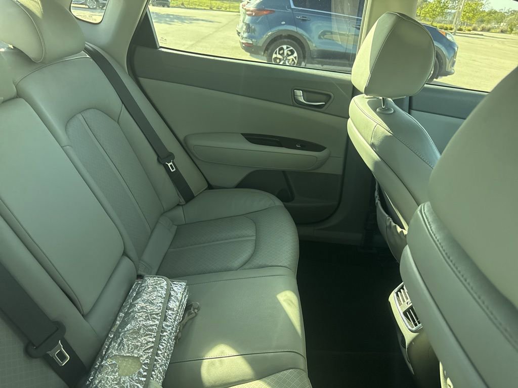 Used 2018 Kia Optima EX image 14