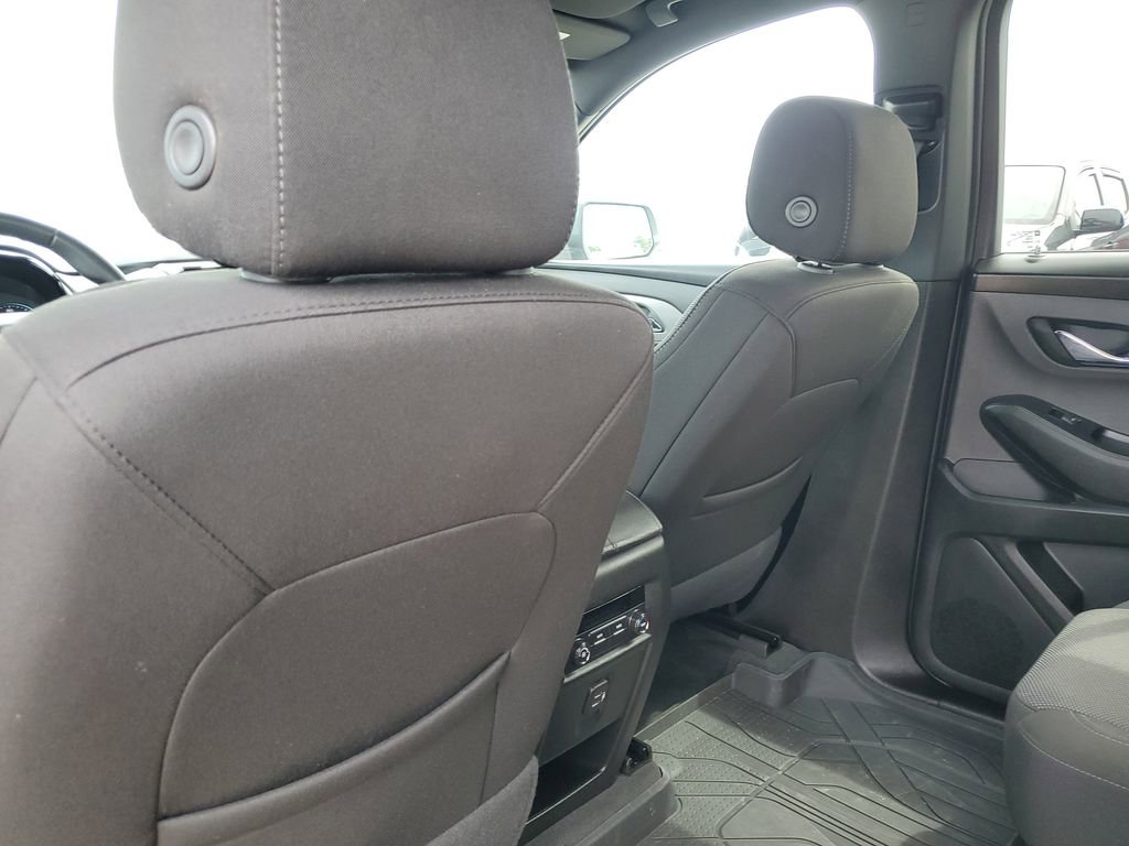 Certified 2023 Chevrolet Traverse LT w/ LPO, Floor Liner Package AWD/4WD image 32