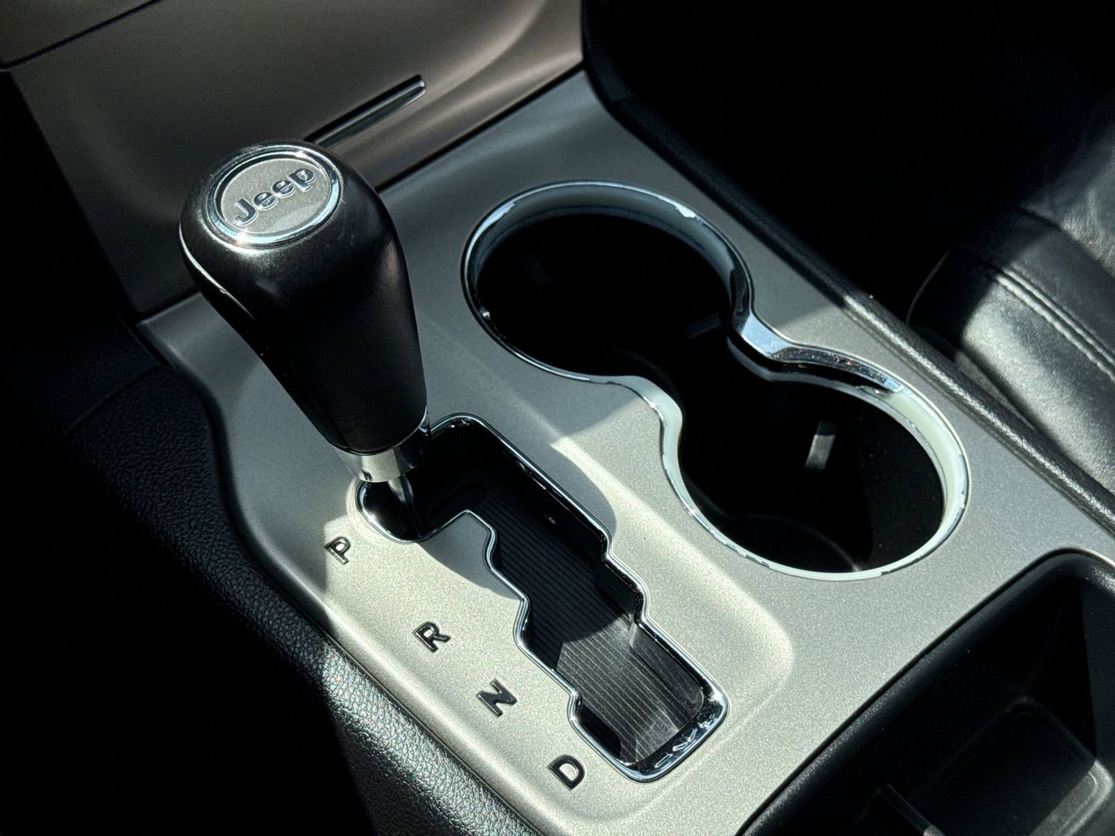 Used 2012 Jeep Grand Cherokee Altitude AWD/4WD image 34
