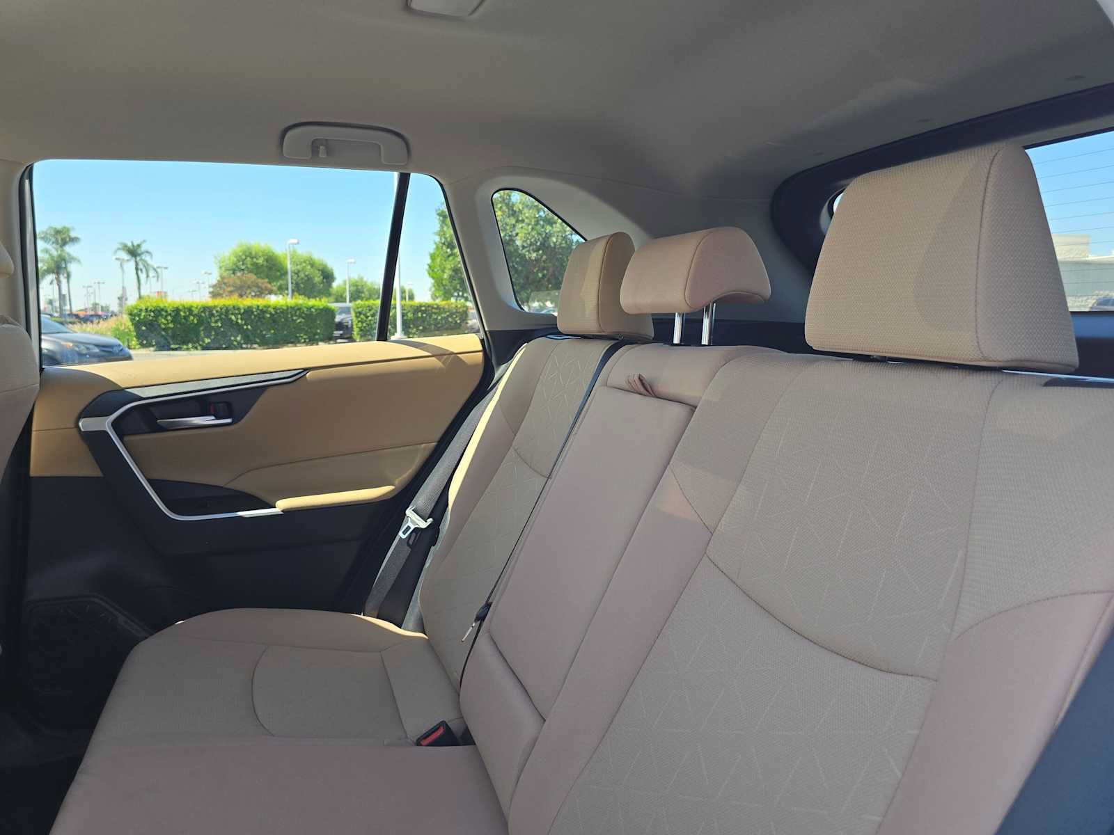 Certified 2025 Toyota RAV4 XLE FWD image 17